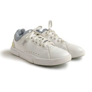 On Running On Cloud Roger Sneakers